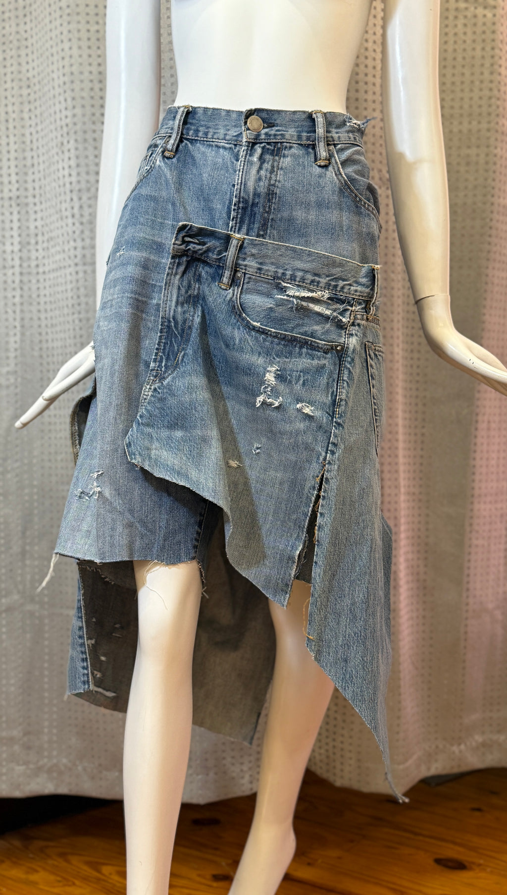 Skelt’d Jean Shorts